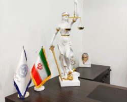 مجسمه فرشته عدالت 90سانتی