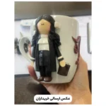 ماگ برجسته خانم وکیل با لباس وکالت