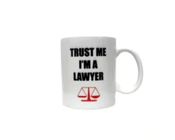 ماگ وکلا طرح "Trust me. I'm a lawyer"